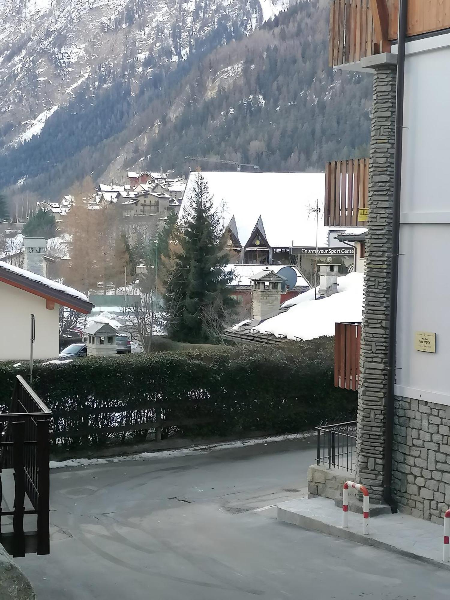 Courmayeur 3V21 Esterno foto